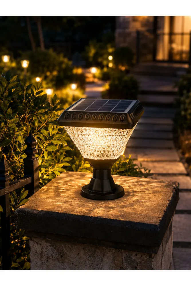 İnoled Solar Bahçe Armatürü Set Üstü 9311 – 270 Lümen, 30W, IP65 Su Geçirmez, Güneş Enerjili Bahçe Lambası